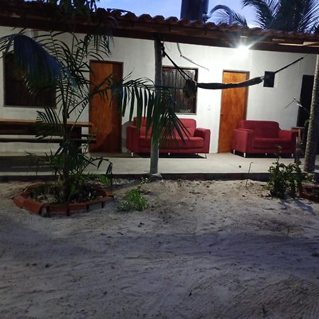 Hostel E Camping Na Rua Das Flores Santo Amaro do Maranhao Extérieur photo
