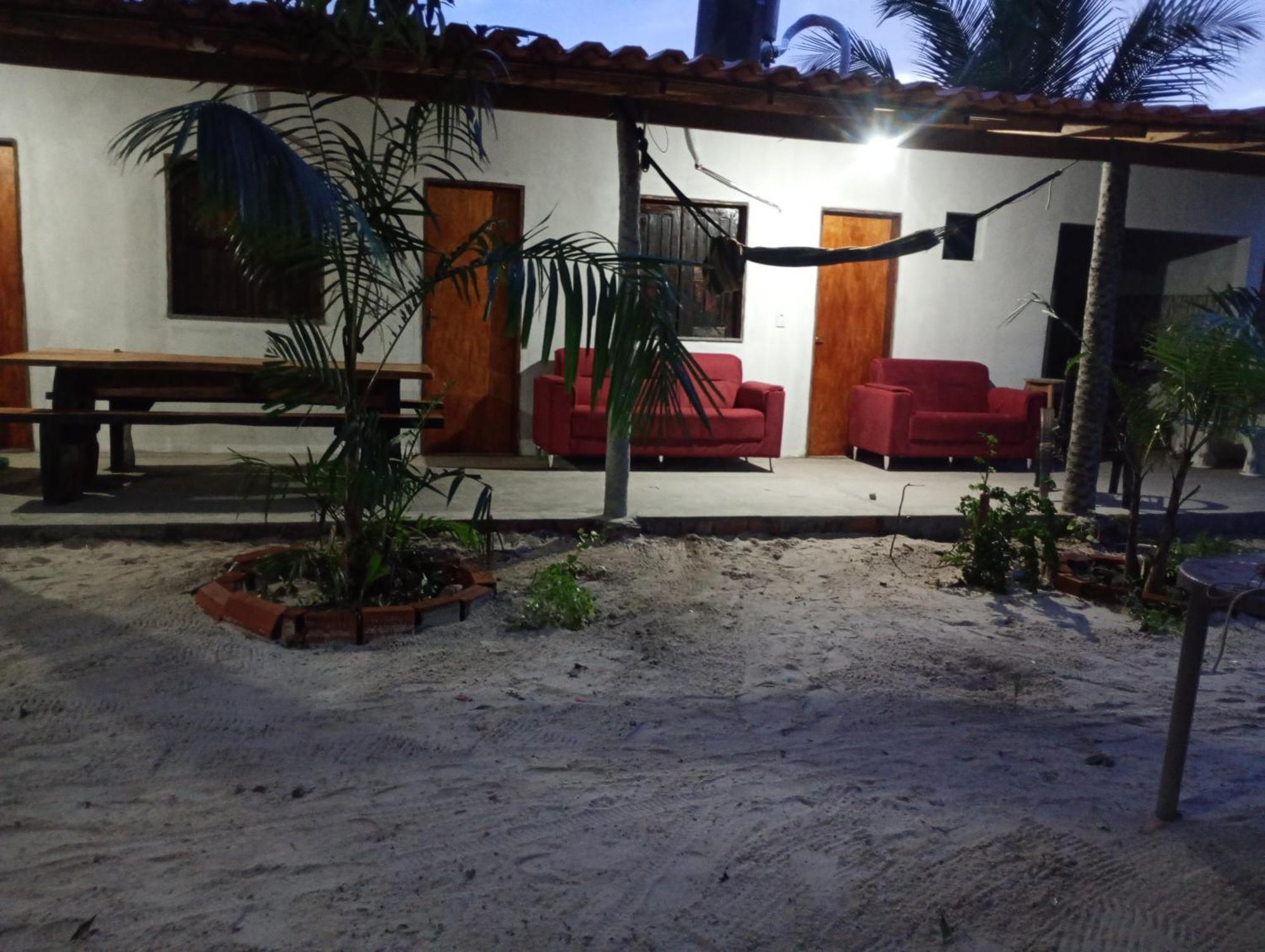 Hostel E Camping Na Rua Das Flores Santo Amaro do Maranhao Extérieur photo