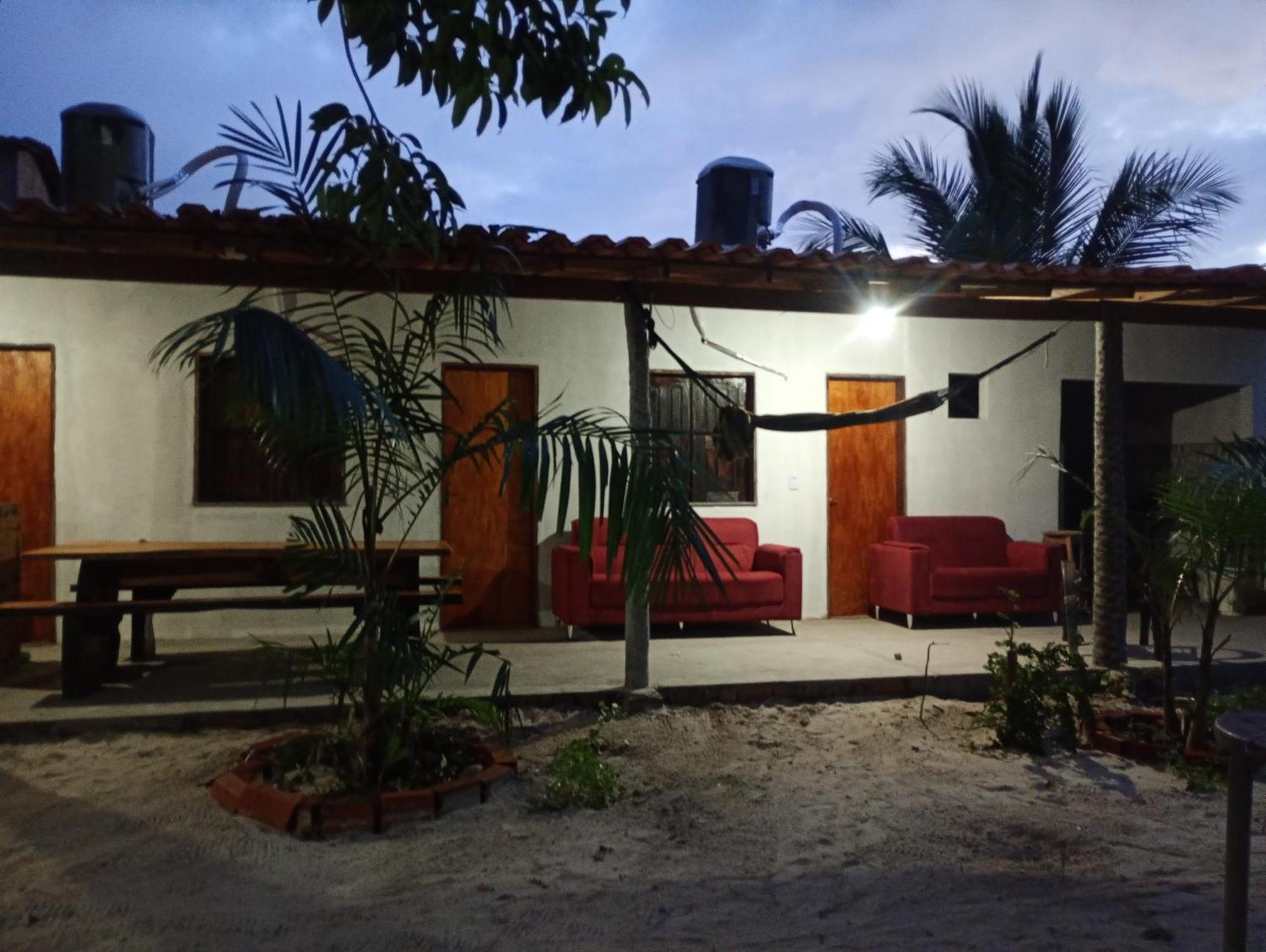 Hostel E Camping Na Rua Das Flores Santo Amaro do Maranhao Extérieur photo