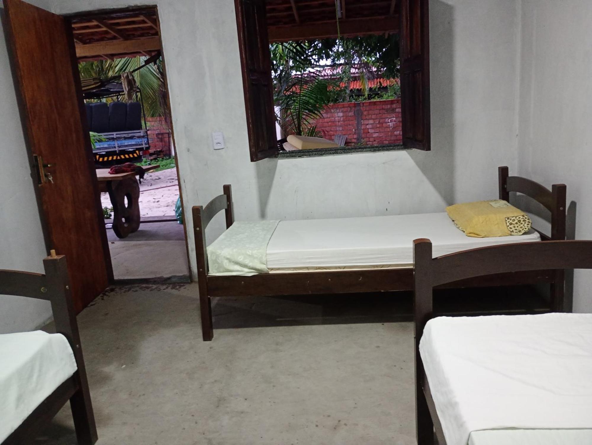 Hostel E Camping Na Rua Das Flores Santo Amaro do Maranhao Extérieur photo